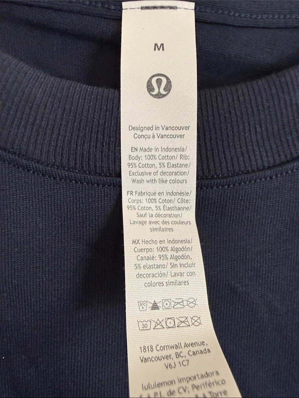 New Lululemon athletica Navy Short-Sleeve Crew Tee - Picture 2 of 4